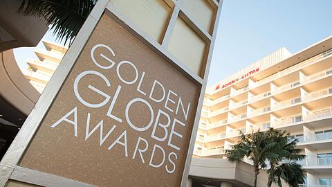 Eingangsbereich des Beverly Hilton Hotels in Beverly Hills, Kalifornien. Hier findet am 10. Januar die 73. Verleihung der Golden Globes-Awards statt.