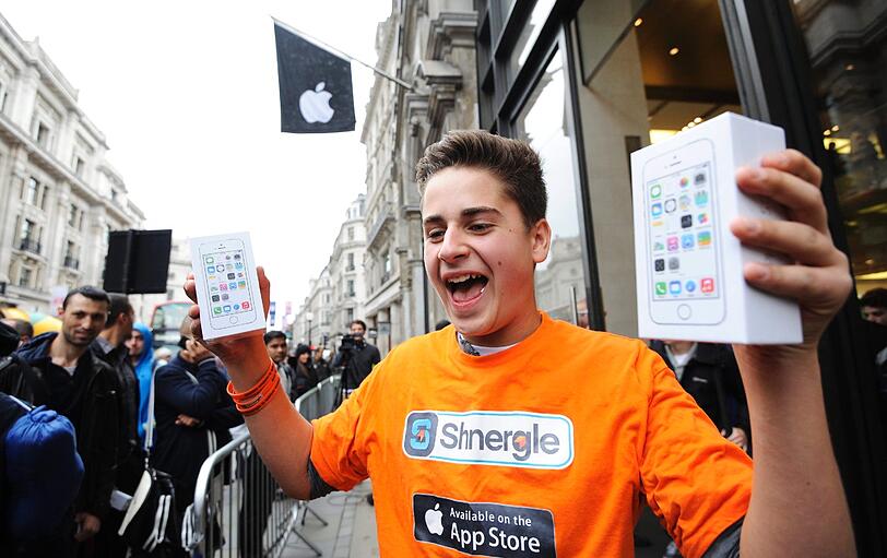 Ein Apple-Kunde am Freitagmorgen in London.