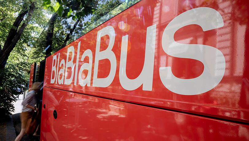 Das Unternehmen BlaBlaCar stellt sein Busnetz ein. (Archivbild)