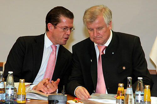 Karl-Theodor zu Guttenberg und Horst Seehofer