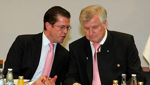 Karl-Theodor zu Guttenberg und Horst Seehofer Karl-Theodor zu Guttenberg und Horst Seehofer