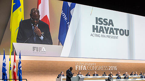 Der Außerordentliche FIFA-Kongress hat am Freitagvormittag in Zürich begonnen.