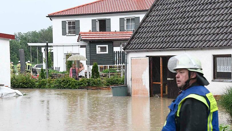 In Gelting waren Häuser zwischenzeitlich vom Wasser eingeschlossen. In Gelting waren Häuser zwischenzeitlich vom Wasser eingeschlossen.
