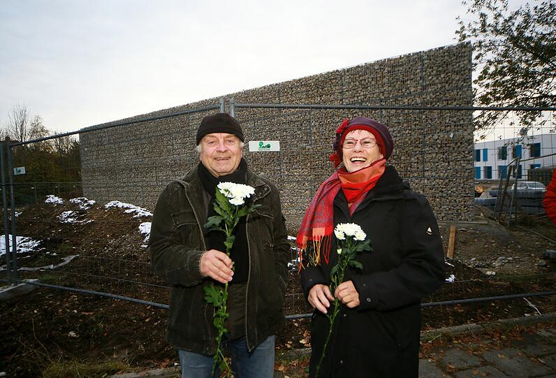 Bilder von der Satireaktion "Checkpoint Ali"
