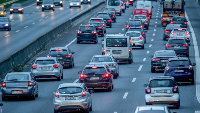Die Autobahn 40 ist eine der wichtigsten Verkehrsschlagadern des Ruhrgebiets.