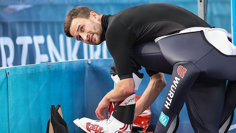 Markus Eisenbichler nach seinem Sprung an der Großschanze während der Vierschanzentournee.
