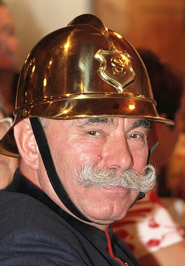 Egon Jörg mit Helm