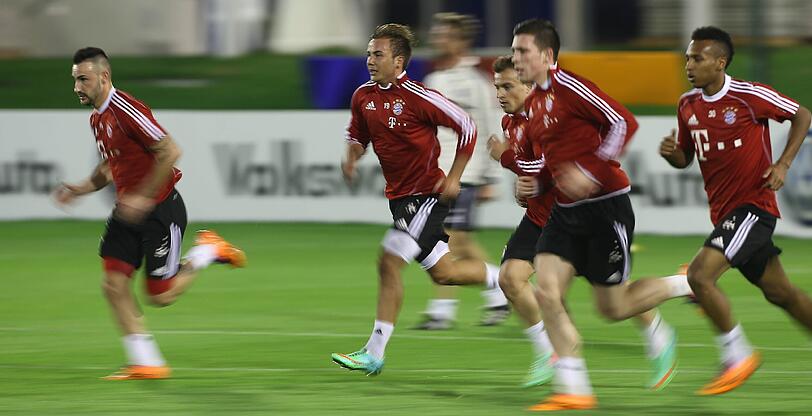 Weitere Bilder vom ersten Training des FC Bayern aus dem Trainingslager in Doha.