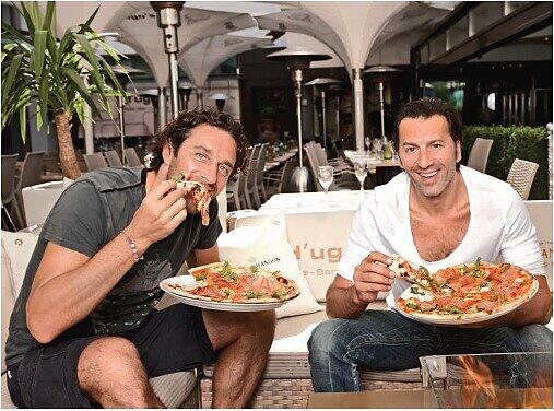 Zum Anbeißen: Luca Toni (l.).