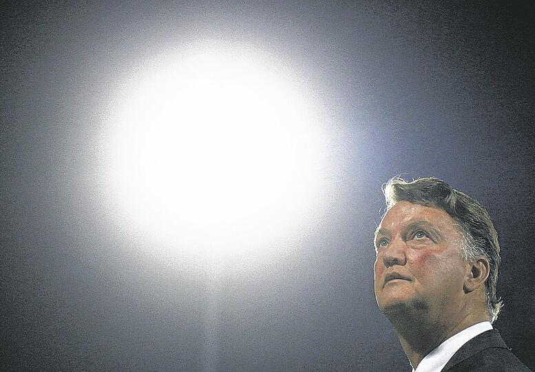 Was wird die Zukunft bringen für den äußerst selbstbewussten, aber noch nicht richtig erfolgreichen &bdquo; Prozesstrainer&ldquo; Louis van Gaal beim FC Bayern?