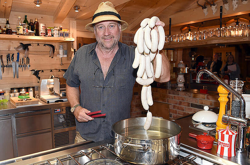 Er ist über den Weißwurstäquator hinausgekommen: Harold Faltermeyer in seinem Haus in Baldham bei München.