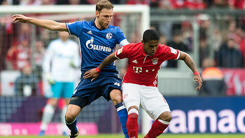 Schalke-Kapitän Benedikt Höwedes ist nicht bange vor dem FC Bayern.