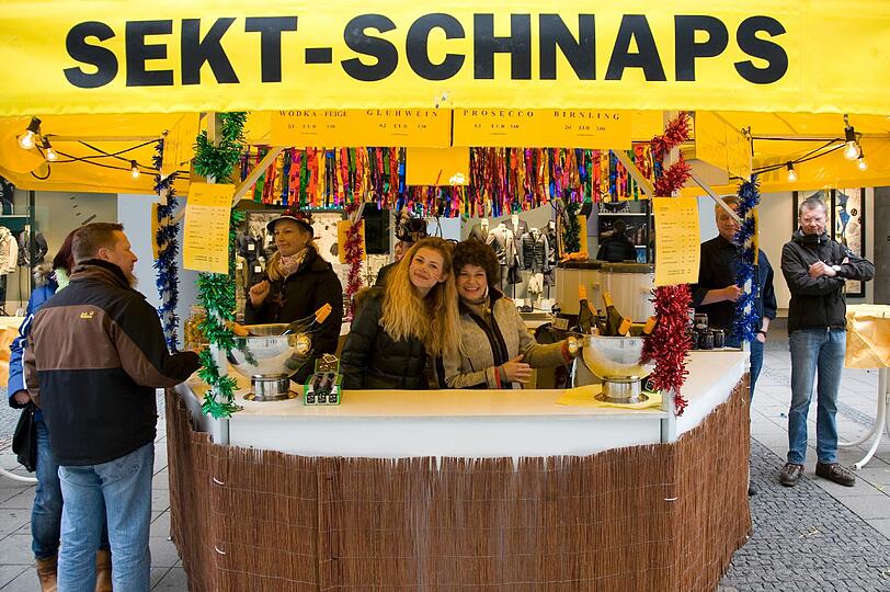 Buntes Treiben am Faschingssonntag in der Innenstadt