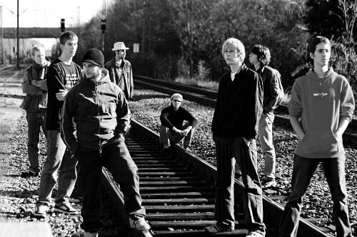 Band "Neuland": Ihr neues Album heißt &bdquo;Bessere Zeiten&ldquo; - und die sind in Sicht. Neuland swingt, rockt und punkt bei "Free and Easy".