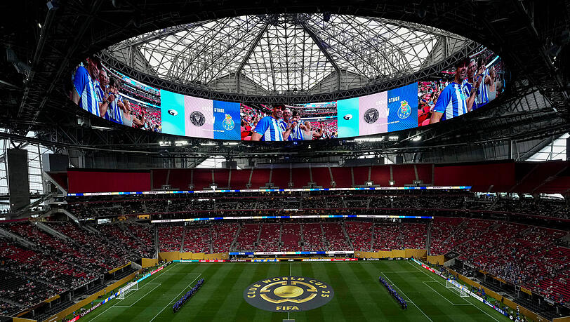 Im Mercedes-Benz Stadium von Atlanta spielen seit August 2017 das NFL-Team der Falcons und die MLS-Fußballer von United. Bei der Klub-WM dürfen bis zu 75.000 Fans in die Arena.