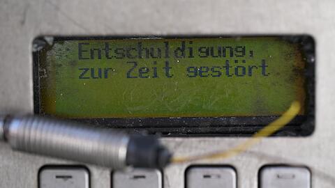 Der St&ouml;rungshinweis im Display eines kaputten &ouml;ffentlichen Telefons liest sich so, als w&uuml;rde die St&ouml;rung irgendwann mal behoben - das wird aber nicht mehr passieren.