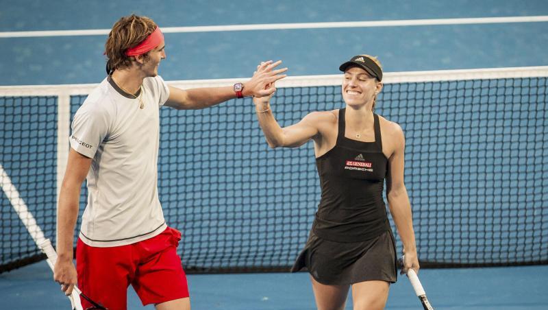Alexander Zverev (l) und Angelique Kerber klatschen nach dem Sieg im Mixed ab. Alexander Zverev (l) und Angelique Kerber klatschen nach dem Sieg im Mixed ab.