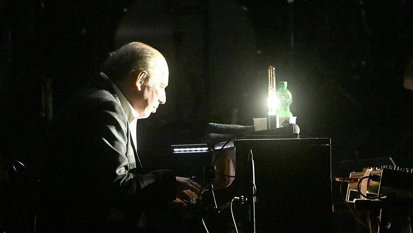Die Musik von Hans Zimmer neigt mitunter zur Effekthascherei. Die Musik von Hans Zimmer neigt mitunter zur Effekthascherei.
