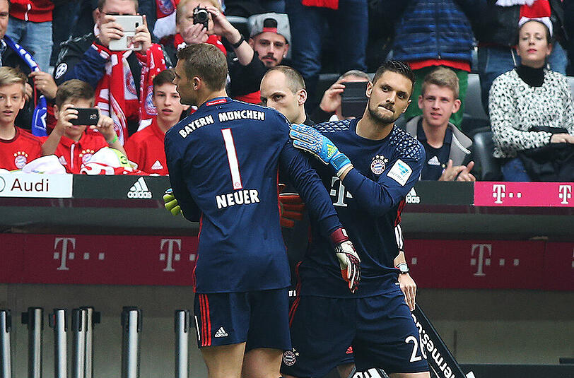 Im letzten Saisonspiel des FC Bayern gegen Hannover 96 (3:1) wurde Sven Ulreich für Manuel Neuer eingewechselt.