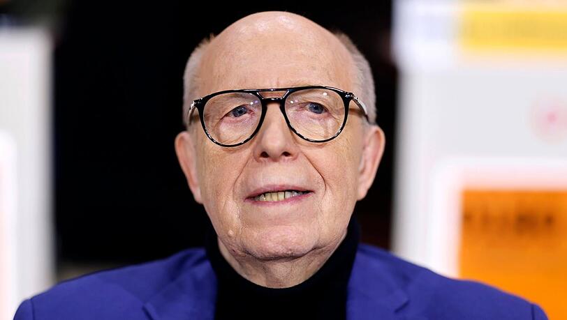 Reiner Calmund hat beim Dreh von "Grill den Henssler" pl&ouml;tzlichen Schwindel erlitten.