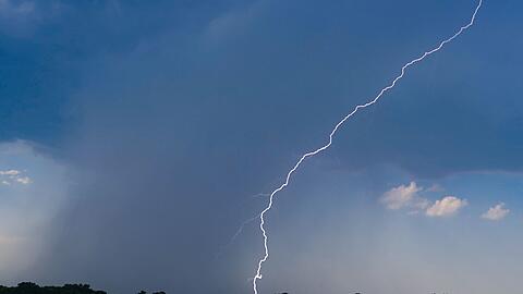 Gewitter mit starken Windb&ouml;en sind heute f&uuml;r den Norden vorhergesagt.