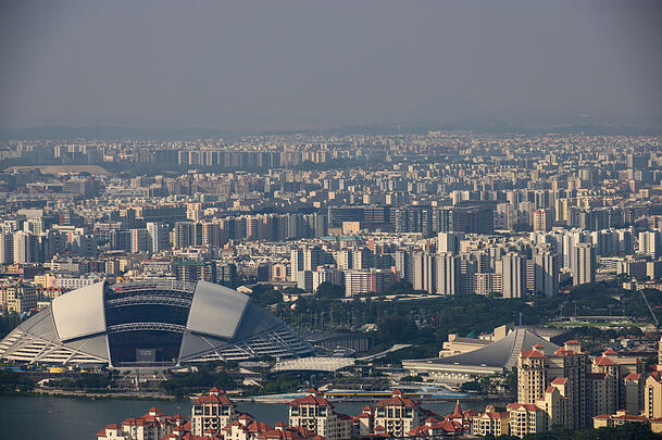 Blick auf das Sports Hub in Singapur. Blick auf das Sports Hub in Singapur.