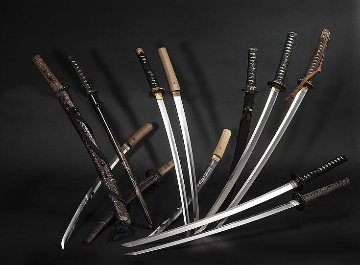Bedeutende Japan Sammlung: diverse Katanas aus der Auktion.