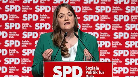 War von der Dynamik der Ereignisse selbst überrascht: Bayerns SPD-Chefin Ronja Endres, hier bei einem Parteitag.
