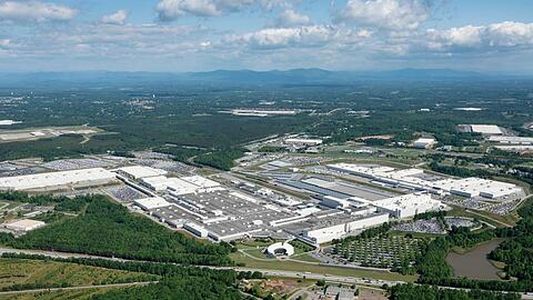 Das BMW-Werk Spartanburg aus der Luft betrachtet. 1994 mit rund 700 Mitarbeitern gestartet, ist es heute auf 11.000 Arbeiter angewachsen