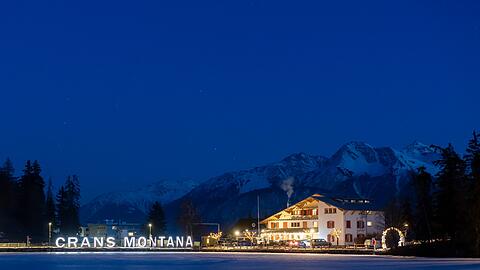 Die Gemeinde verbietet Pyrotechnik in geschlossenen R&auml;umen.