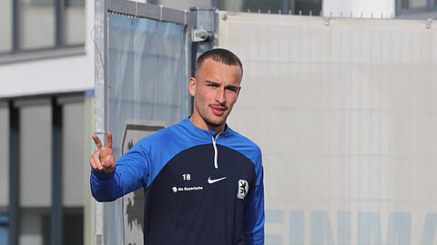 Ist derzeit an Carl Zeiss Jena ausgeliehen: Löwen-Youngster Lorenz Knöferl.
