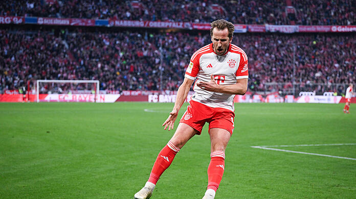 Harry Kane brachte die Bayern gegen Leipzig mit einem satten Linksschuss in Führung.