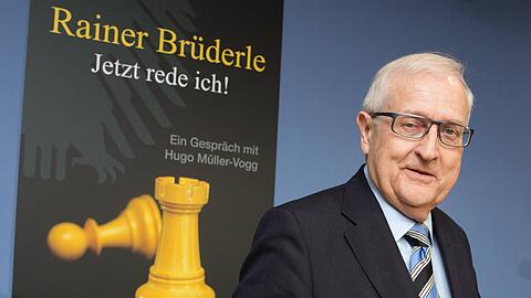 "Jetzt rede ich": Rainer Brüderle (FPD) stellt in Berlin sein Buch vor.