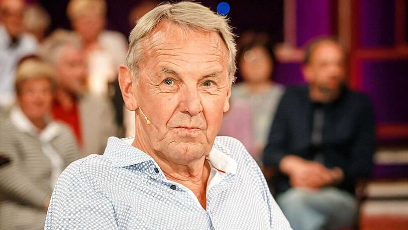 Jörg Wontorra zog sich Verletzungen im Gesicht zu. Jörg Wontorra zog sich Verletzungen im Gesicht zu.