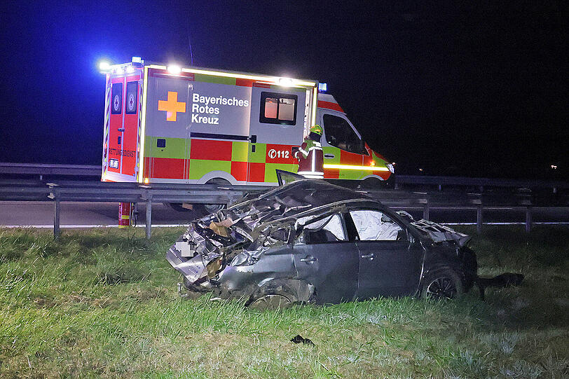 Der Suzuki erlitt bei dem Unfall einen Totalschaden.