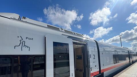 Der ICE L stammt vom spanischen Hersteller Talgo und &auml;hnelt optisch eher den IC-Fernz&uuml;gen des Konzerns.