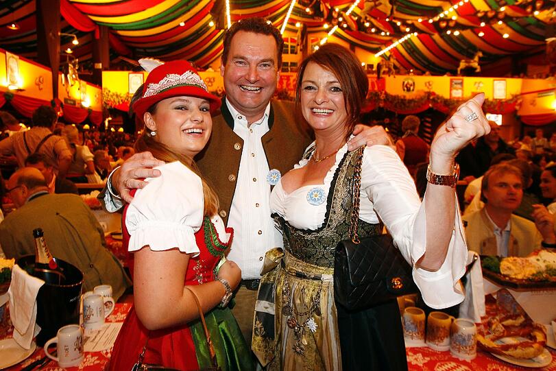 Stephan Grühsem mit Frau Martine und Tochter Kira