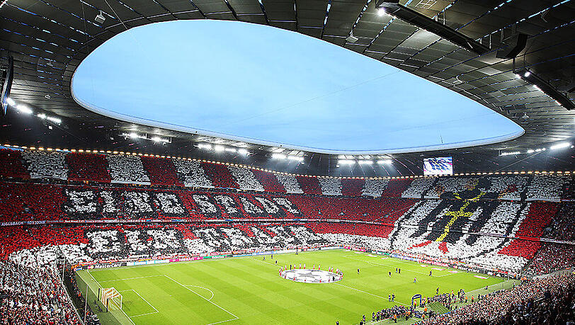 "Eine Stadt, ein Traum": Die Bayern-Fans bestachen mit einer großen Choreografie. "Eine Stadt, ein Traum": Die Bayern-Fans bestachen mit einer großen Choreografie.
