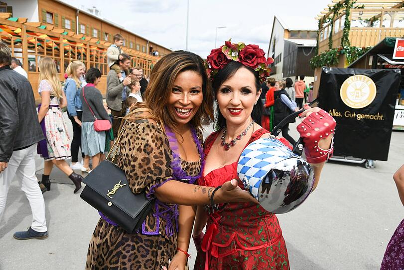 Patricia Blanco mit Angelika Zwerenz