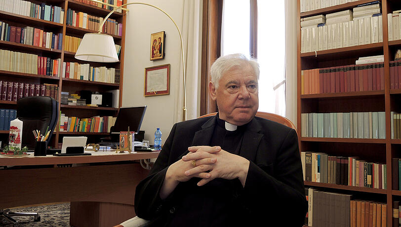 Papst Franziskus hatte sich Anfang Juli von Kardinal Müller als Chef der Glaubenskongregation getrennt. Papst Franziskus hatte sich Anfang Juli von Kardinal Müller als Chef der Glaubenskongregation getrennt.