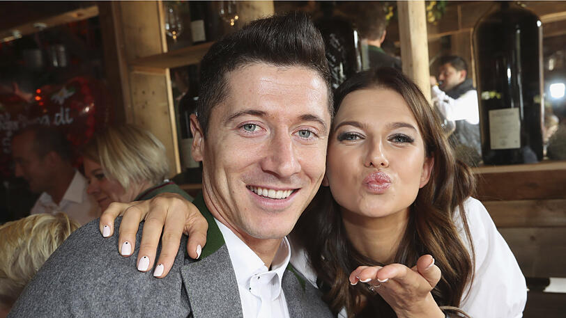 Auch im letzten Jahr waren die Lewandowskis natürlich auf der Wiesn, hier im Käfer-Zelt.