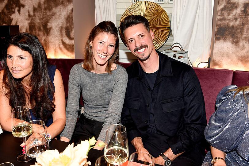 Fröhlich: Fußball-Experte Sandro Wagner mit seiner Frau Denise.