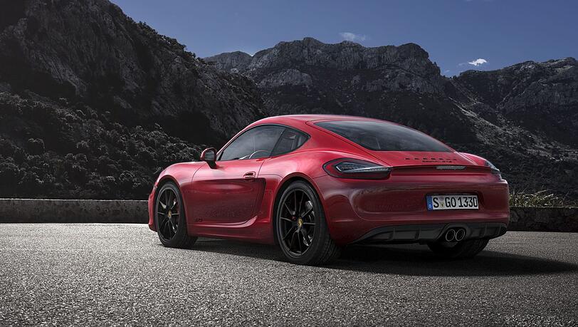 Kräftiges Coupé: Der Porsche Cayman GTS kommt auf 250 kW/340 PS. Kräftiges Coupé: Der Porsche Cayman GTS kommt auf 250 kW/340 PS.