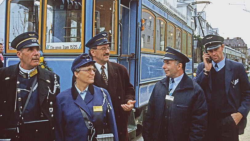 Die Osttangente Linie 12 wurde 1968 stillgelegt &ndash; und als Linie 15/25 im Jahr 1997 vom damaligen Oberbürgermeister Christian Ude wiedereröffnet.