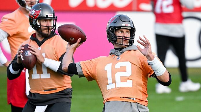 Der GOAT - nicht Gott - beim Training in München: Tom Brady.
