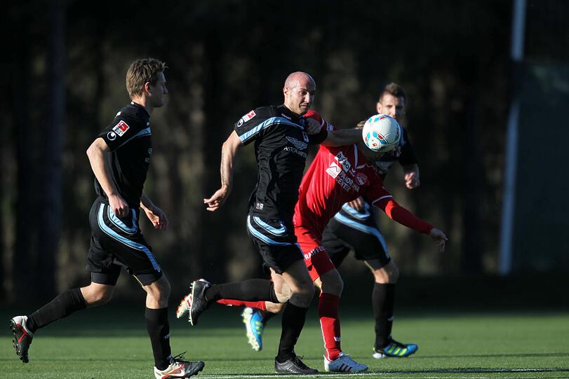 Mit 2:0 gewann der TSV 1860 München das Testspiel im Trainingslager in Belek gegen den FC Thun. Die besten Bilder der Partie.