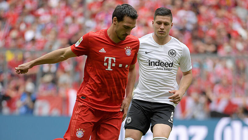 Mats Hummels, Note 2: Im 300. Bundesliga-Spiel zeigte der Abwehrmann keinerlei Konzentrationsschwächen. Positiv hervorzuheben: Sein perfekt getimtes Tackling gegen Rebic (16.), das einen Frankfurter Konter verhinderte. Auch mit dem unauffälligen Jovic hatte Hummels keinerlei Probleme.