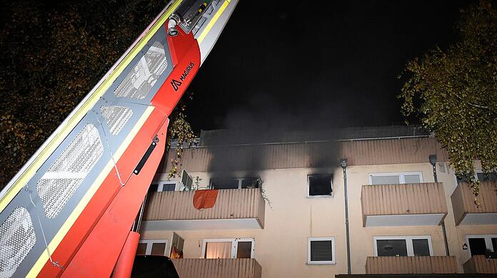Die Wohnungsinhaberin war zum Zeitpunkt des Brandes mit ihrem Hund spazieren.
