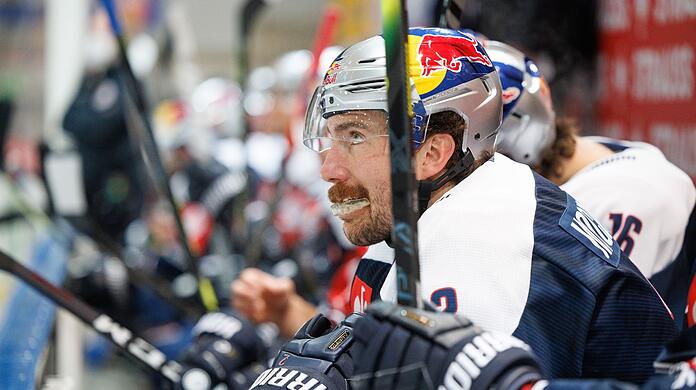 Der deutsche Eishockey-Meister EHC Red Bull München hat Verteidiger Andrew MacWilliam wieder unter Vertrag genommen.