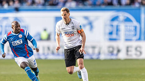 Sprach vor dem Duell gegen den TSV 1860 mit der AZ: Ulm-Kapit&auml;n Dennis Dressel.